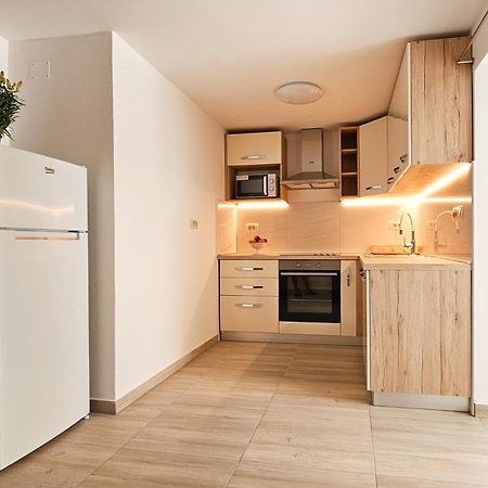Apartman Petra Vrh  외부 사진