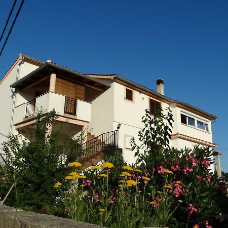 Apartman Petra Vrh  외부 사진
