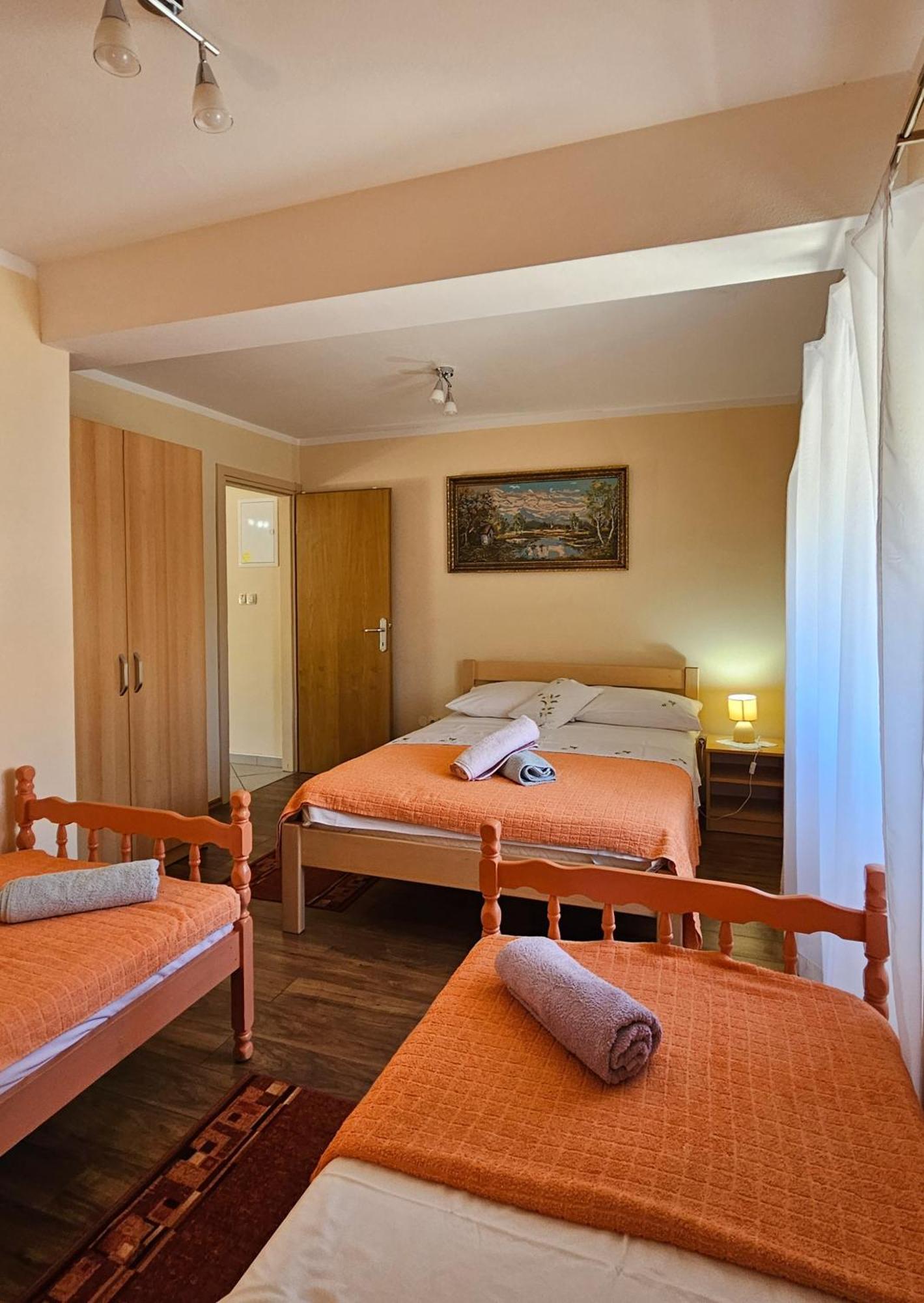 Apartman Petra Vrh  외부 사진